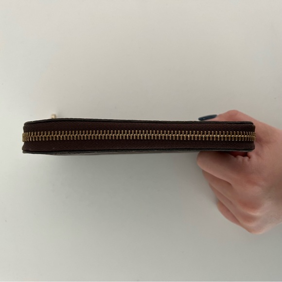 Louis Vuitton Zippy Wallet - Picture 3 of 9